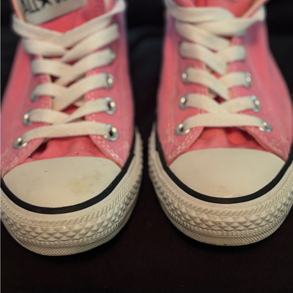 Pink Canvas Converse All-Star